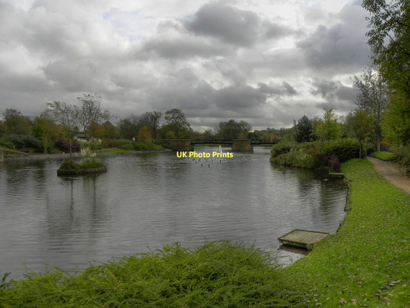 Photo 6"x4" Alexandra Park Boating lake Oldham c2011