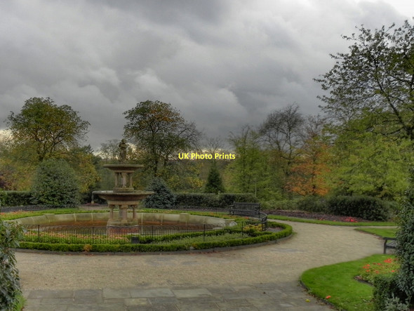 Photo 6"x4" Alexandra Park, Fountain Oldham c2011