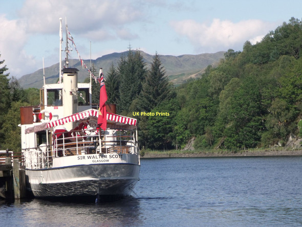 Photo 6"x4" Sir Walter Scott at Loch Katrine Achray Water c2011