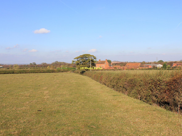 Photo 6"x4" Footpath approaches Lower Westfields Farm Harbury c2011