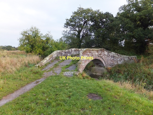 Photo 6"x4" The central packhorse bridge at Hockenhull Platts Tarvin c2011