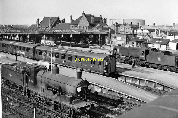 Photo 6"x4" South end of Guildford Station Guildford c1958