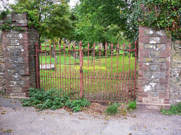 Photo 6"x4" Gates to churchyard in Kingskerswell Aller\/SX8768 c2011