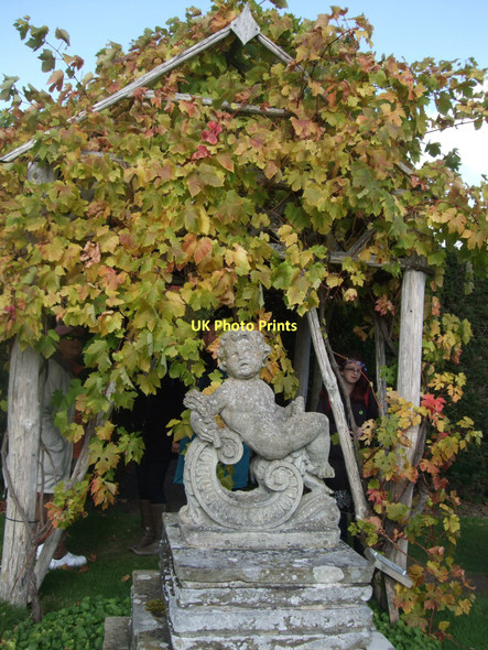 Photo 6"x4" Sculpture & Vine - Shakespeare Garden Golden Cross\/TQ6310 c2011