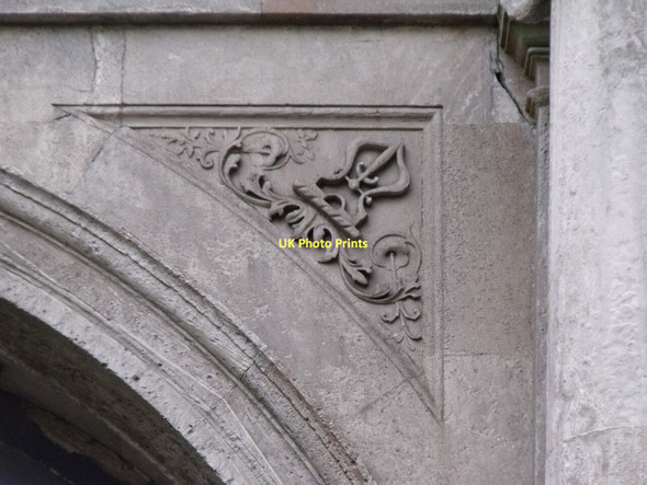 Photo 6"x4" The Pelham Buckle on Memorial Arch Little Limber c2011
