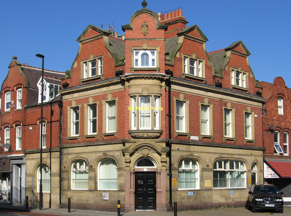 Photo 6"x4" Whitley Bay - ex-bank Whitley Bay c2011
