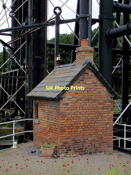 Photo 6"x4" Former toll office at Anderton Boat Lift, Cheshire Northwich c2011
