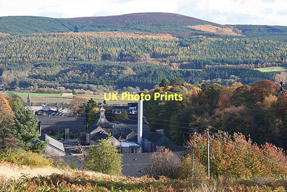 Photo 6"x4" Glenrothes Distillery Rothes c2011