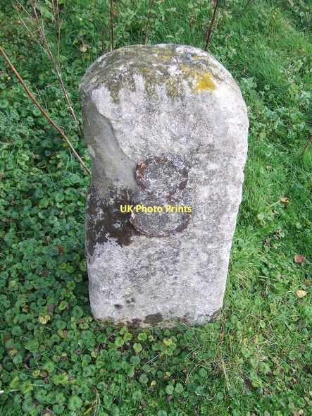 Photo 6"x4" Old Milepost Dersingham c2011
