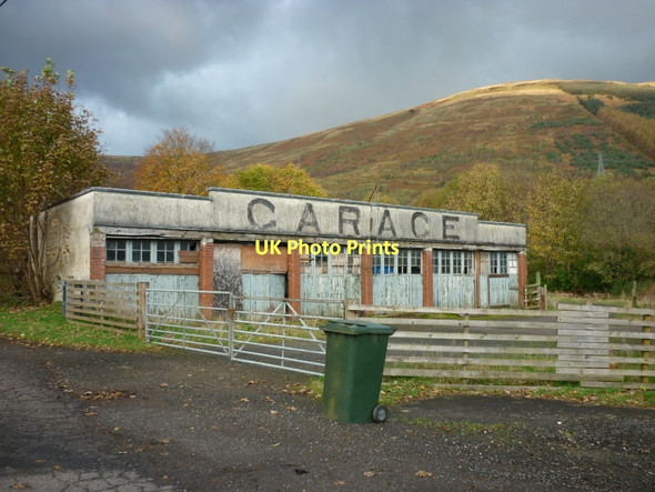 Photo 6"x4" A garage at Lochearnhead Lochearnhead c2011