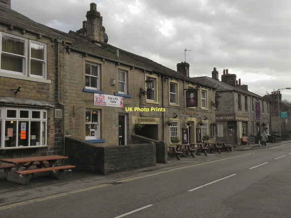 Photo 6"x4" Granby Arms Uppermill\/SD9905 c2011
