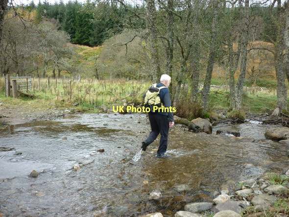 Photo 6"x4" Walking to Loch Earn via Glen Ample Edinample c2011 P3