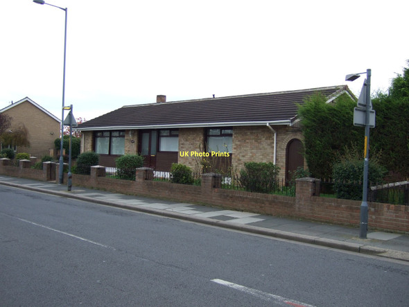 Photo 6"x4" Bungalow on Hall Drive Middlesbrough c2011