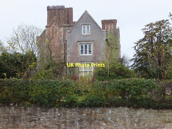 Photo 6"x4" A collection of chimneys Bromfield\/SO4876 c2011