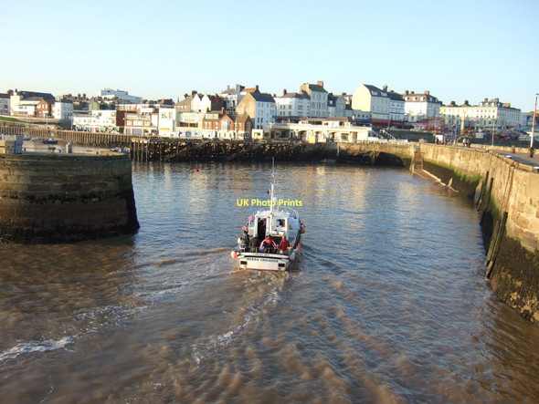 Photo 6"x4" Entering Bridlington Harbour Bridlington c2011