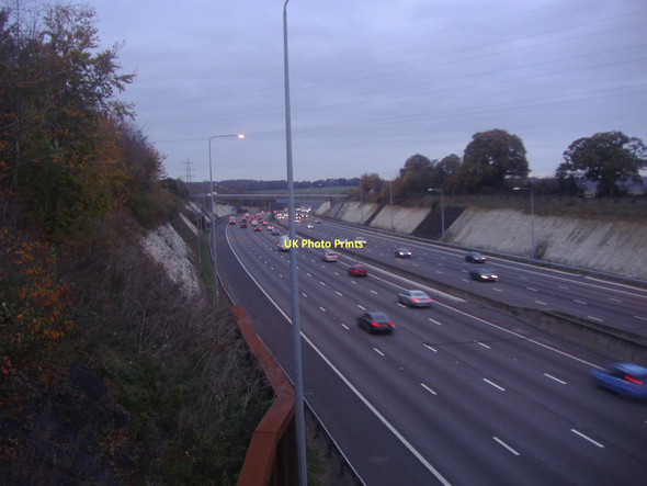 Photo 6"x4" The M25, Maple Cross Rickmansworth c2011