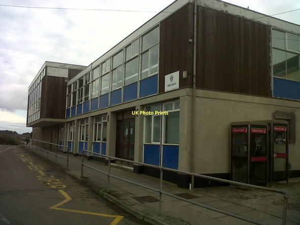 Photo 6"x4" Carn Thomas Secondary School - newly disused Autumn 2011 Hugh Town c2011