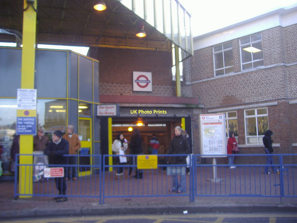Photo 6"x4" The rear entrance to Uxbridge Tube station Uxbridge c2008