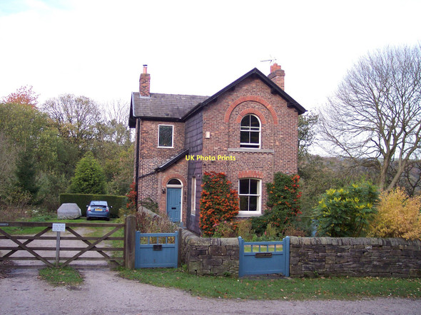 Photo 6"x4" Aqueduct House on Peak Forest Canal Romiley c2011