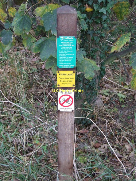 Photo 6"x4" No Right To Cycle Mill Green\/TM1360 c2011