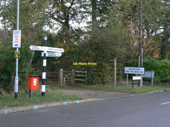 Photo 6"x4" Fingerpost at Haywards Corner Keyworth c2011