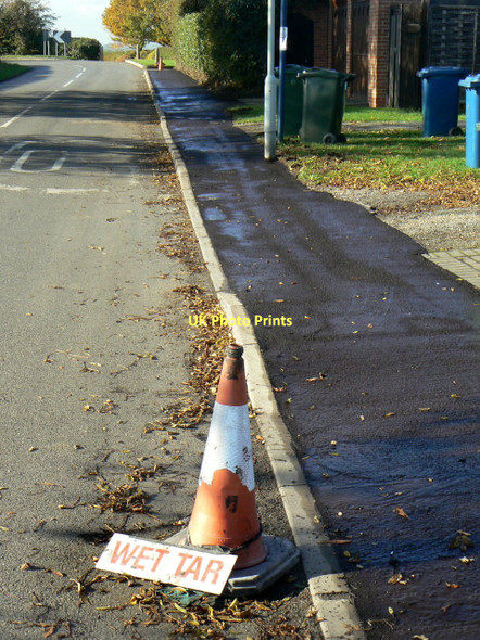 Photo 6"x4" Wet tar Keyworth c2011