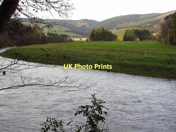 Photo 6"x4" River Tweed Cardrona Village c2011