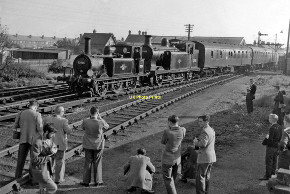 Photo 6"x4" Railway Enthusiasm: the RCTS Sussex Rail Tour at Newhaven Town Newhaven\/TQ4401 c1962