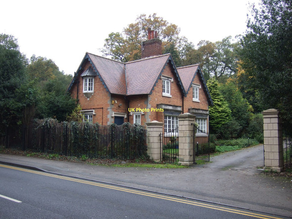 Photo 6"x4" Lodge on Babworth Road Retford c2011