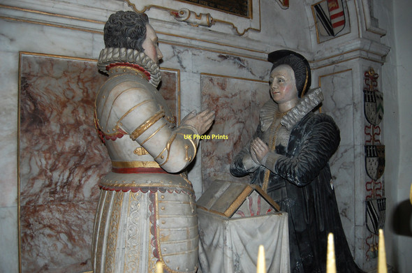 Photo 6"x4" Whitfeld Memorial, St Mildred's church, Tenterden Tenterden c2011