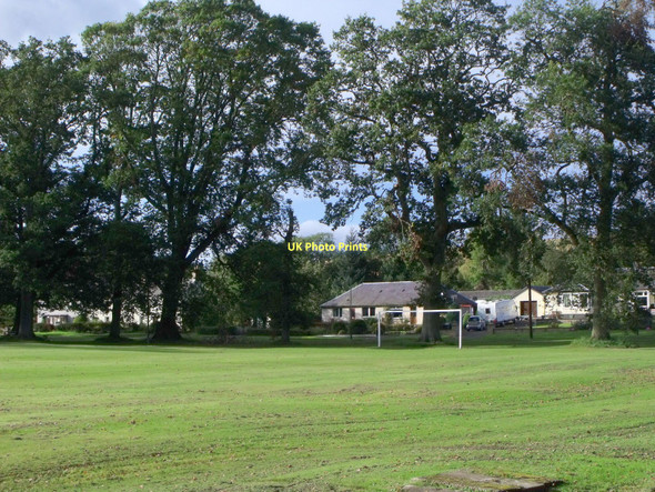 Photo 6"x4" Village green, Pitcairngreen, Perthshire Pitcairngreen c2011