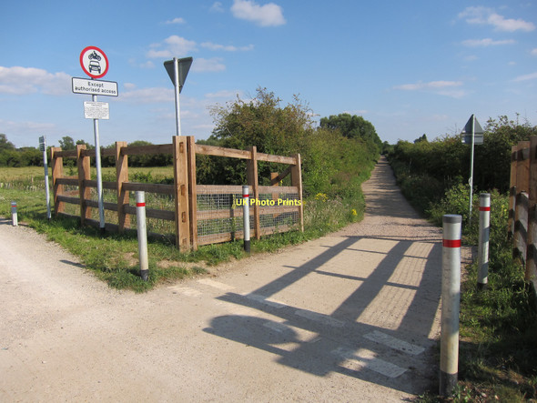 Photo 6"x4" Footpath to Swavesey Church End\/TL3669 c2011