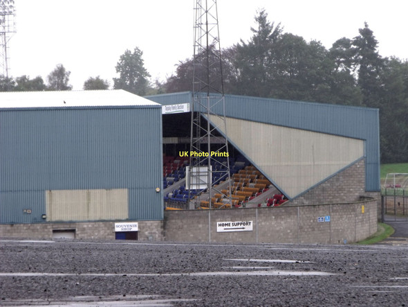 Photo 6"x4" McDiarmid Park, home of St. Johnstone Football Club (2) Perth\/NO1123 c2011