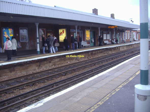 Photo 6"x4" Reigate station Reigate c2009