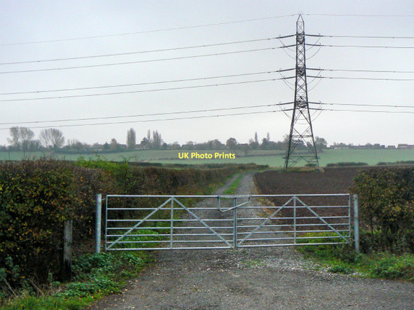Photo 6"x4" Farm track and pylon Plumtree c2011