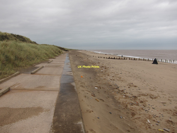 Photo 6"x4" Sea wall on Spurn Point Greedy Gut c2011