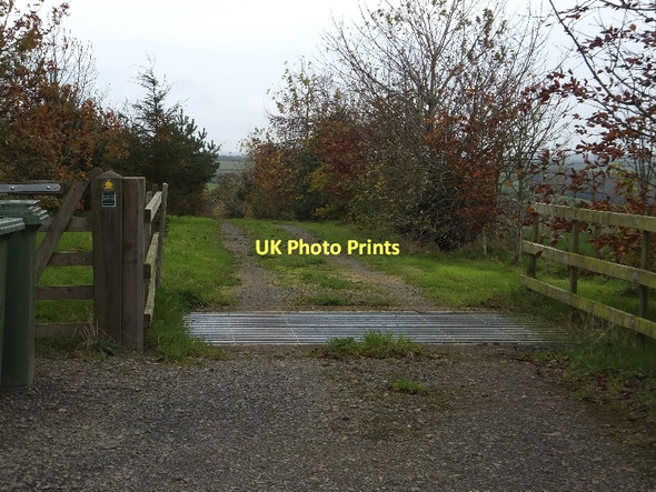 Photo 6"x4" Track and public footpath to Great Hole Farm Eastington\/SS7409 c2011