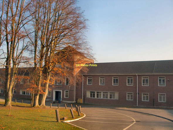 Photo 6"x4" Ashcombe School Dorking c2011