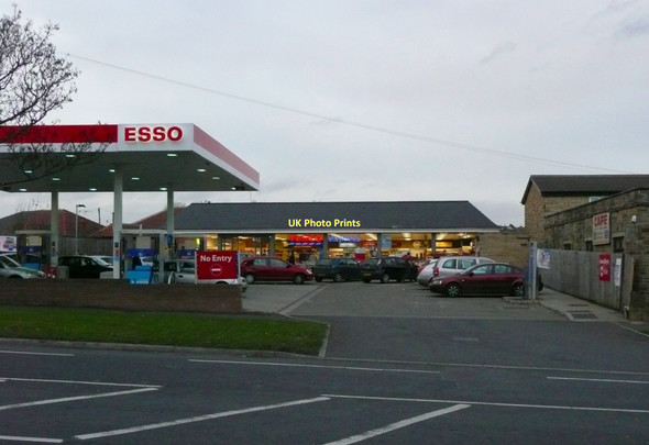 Photo 6"x4" Tesco Express, Thornton Queensbury\/SE0930 c2011