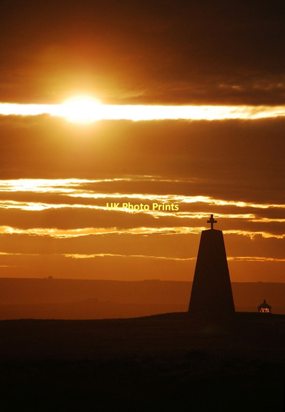 Photo 6"x4" Beacons at Rose Ness, Holm Black Geo\/ND5298 c2011