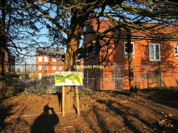 Photo 6"x4" Through the fence Cholsey c2011