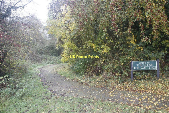Photo 6"x4" Leading to The Close Hampstead Norreys c2011