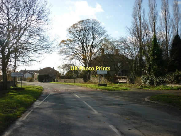 Photo 6"x4" Entering Brampton-en-le-Morthen Brampton en le Morthen c2011
