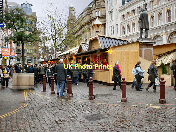 Photo 6"x4" St Ann's Square, Christmas Markets Manchester c2011