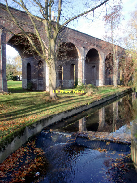 Photo 6"x4" Viaduct, Arnos Park, London N11 Friern Barnet c2011 P1