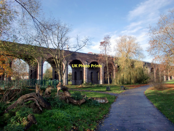 Photo 6"x4" Viaduct, Arnos Park, London N11 Friern Barnet c2011