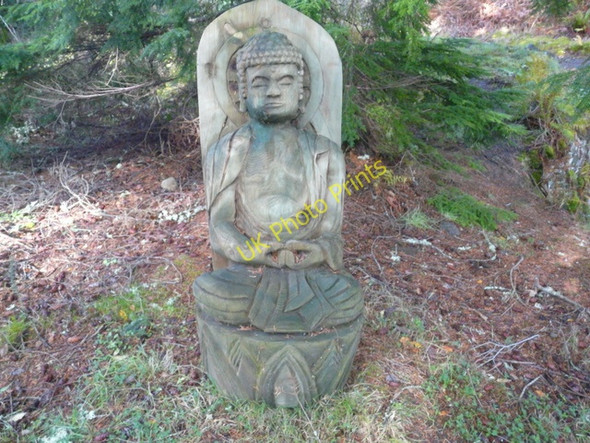 Photo 6"x4" Carved Statue at Rosehaugh Estate Avoch c2009