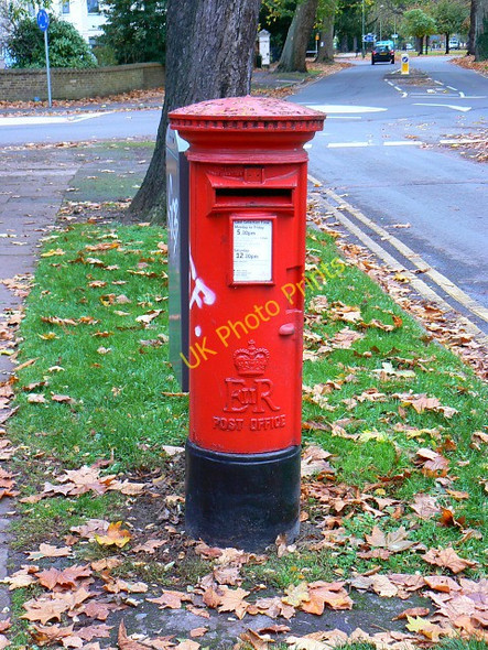 Photo 6"x4" Not a Penfold pillar box, Pittville Circus Road, Cheltenham Cheltenham c2009