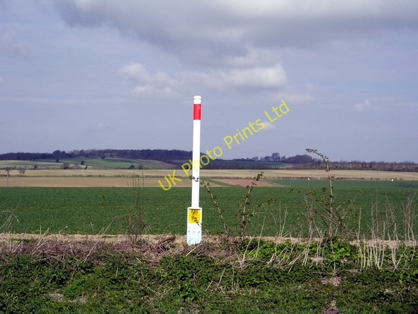 Photo 6"x4" Gas pipeline marker Hunton\/SU4839 c2006