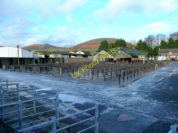 Photo 6"x4" Abergavenny cattle market Abergavenny\/Y Fenni c2009